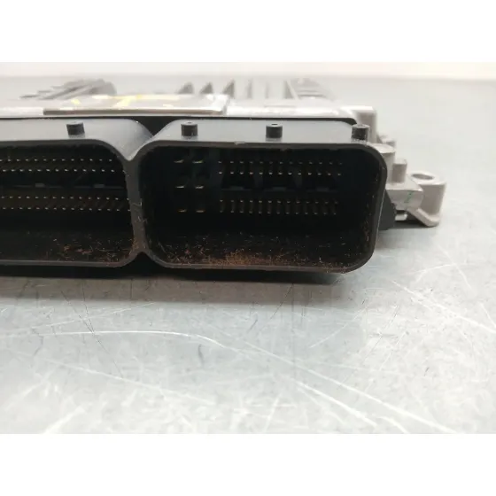 Centralita Motor Uce para Ssangyong Rodius I