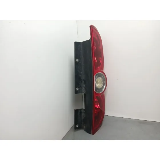 Piloto Trasero Derecho para Opel Combo Furgoneta/Monovolumen (X12)