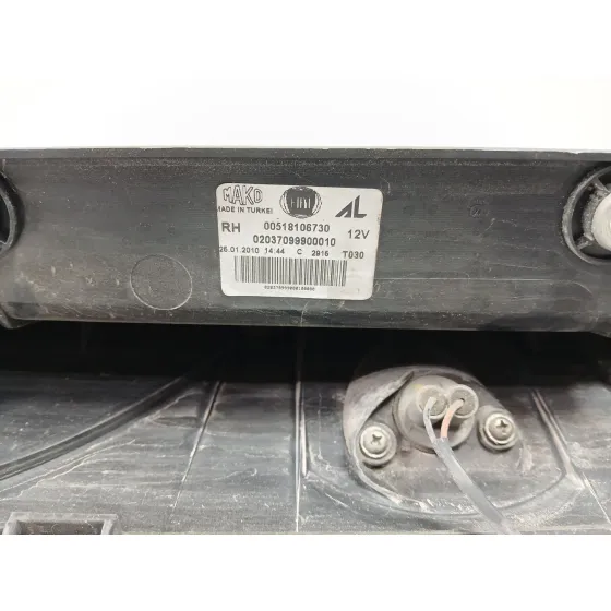 Piloto Trasero Derecho para Fiat Doblo Autobus (263_)