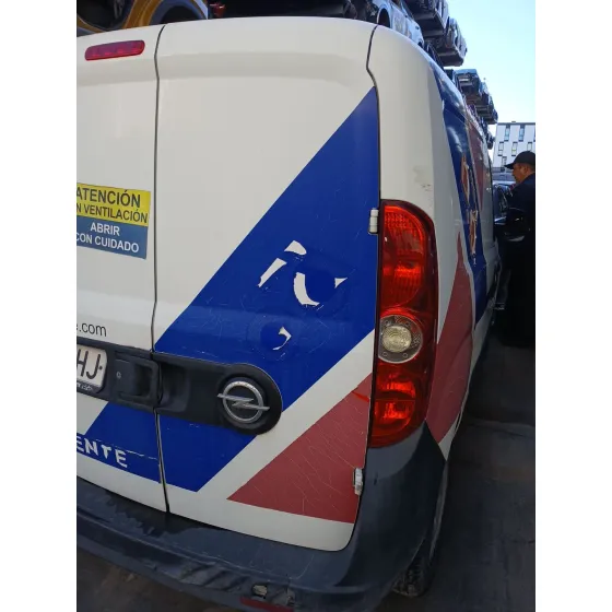 Puerta Trasera Derecha para Opel Combo Furgoneta/Monovolumen (X12)