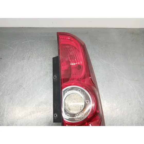 Piloto Trasero Derecho para Opel Combo Furgoneta/Monovolumen (X12)