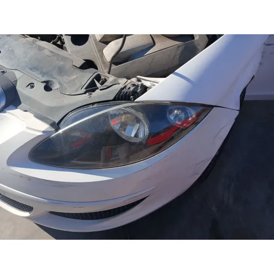 Faro Izquierdo para Seat Toledo Iii (5P2)