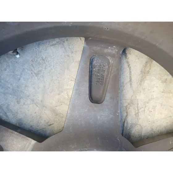 Llanta para Jaguar Xe (X760)