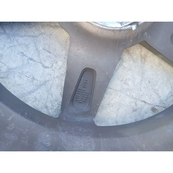 Llanta para Jaguar Xe (X760)