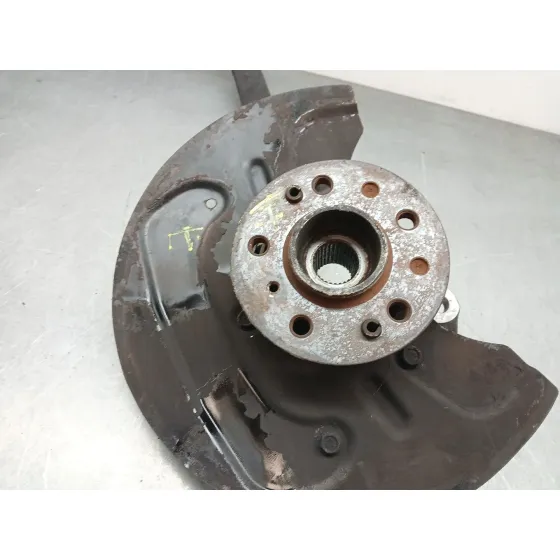 Mangueta Delantera Izquierda para Mercedes-Benz Clase M (W164)