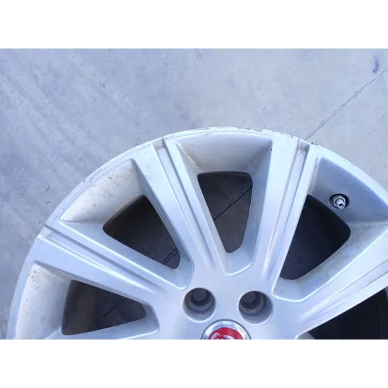 Llanta para Jaguar E-Pace (X540)