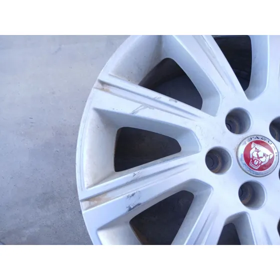 Llanta para Jaguar E-Pace (X540)
