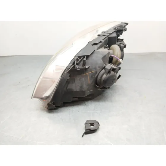 Faro Derecho para Mercedes-Benz Clase B Sports Tourer (W245)