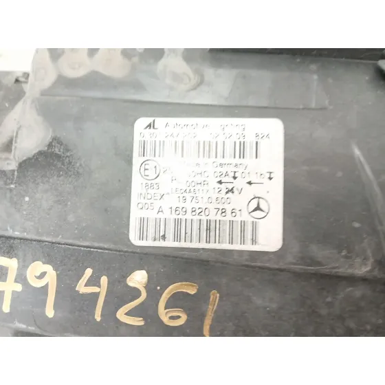 Faro Derecho para Mercedes-Benz Clase B Sports Tourer (W245)