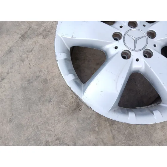 Llanta para Mercedes-Benz Clase M (W164)