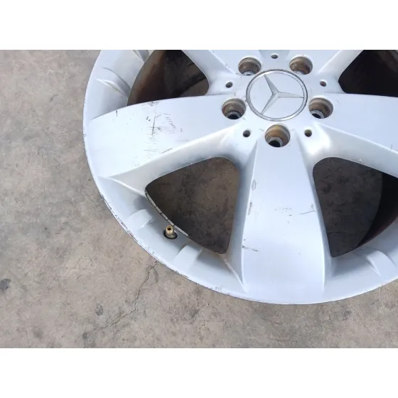 Llanta para Mercedes-Benz Clase M (W164)