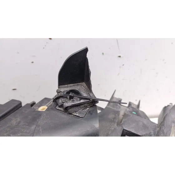 Faro Izquierdo para Audi Q7 (4Lb)