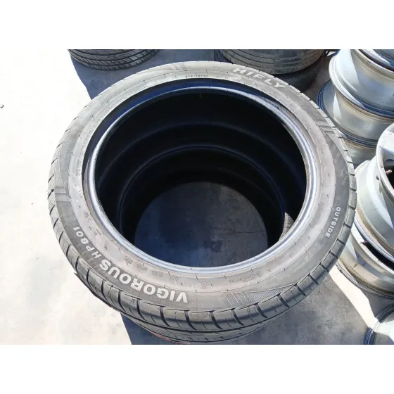 Neumatico para Audi Q7 (4Lb)