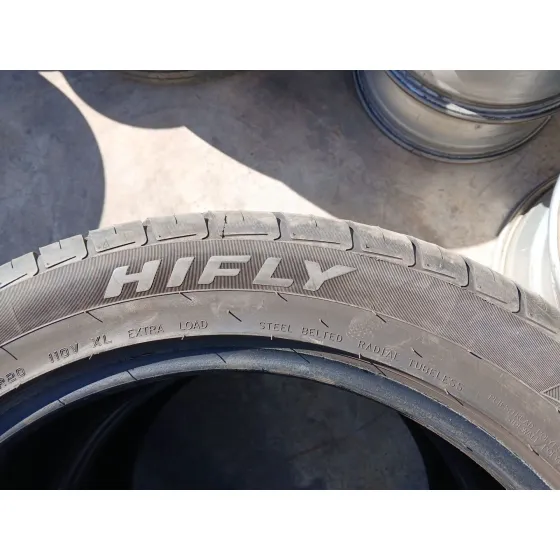 Neumatico para Audi Q7 (4Lb)
