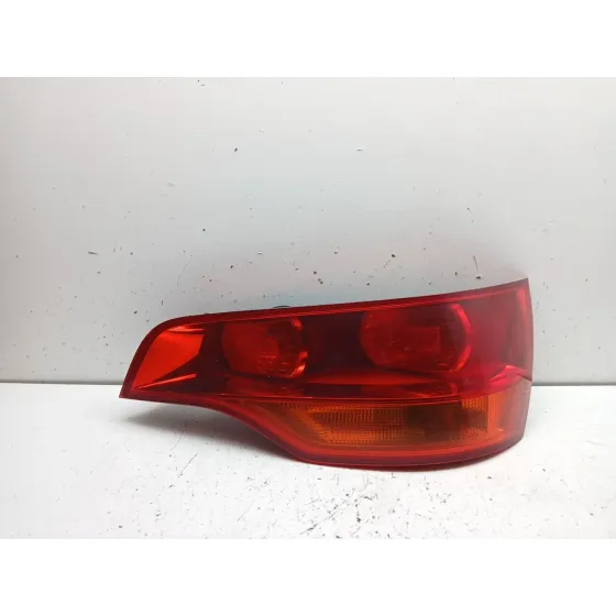 Piloto Trasero Derecho para Audi Q7 (4Lb)