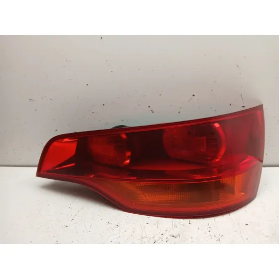 Piloto Trasero Derecho para Audi Q7 (4Lb)