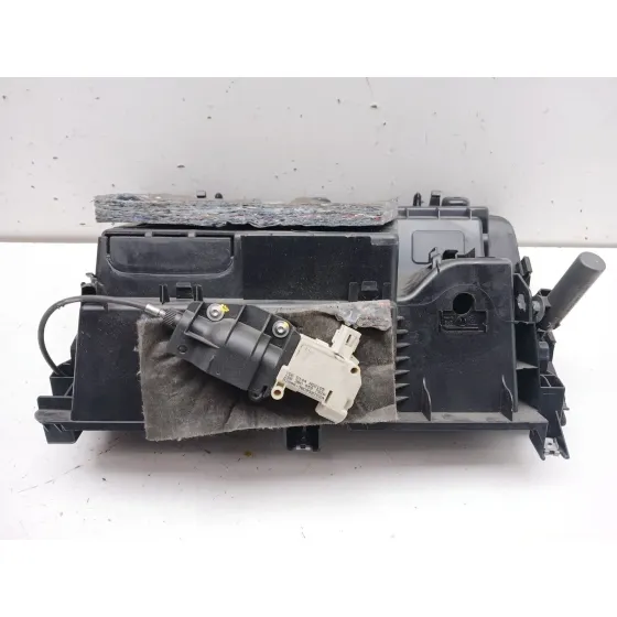 Guantera para Audi Q7 (4L)