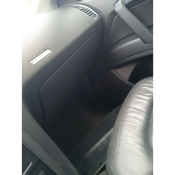 Guantera para Audi Q7 (4Lb)