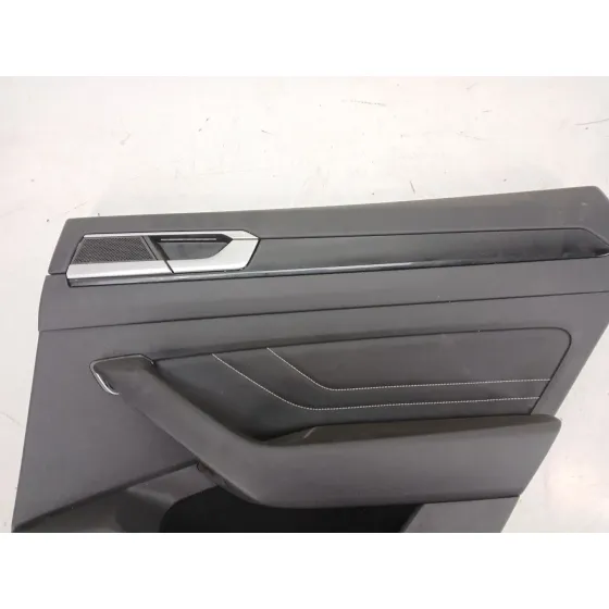 Guarnecido Puerta Trasera Derecha para Volkswagen Arteon (3H8)