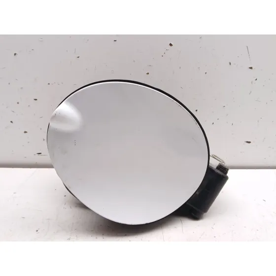 Tapa Exterior Combustible para Ford Kuga (Cbs)
