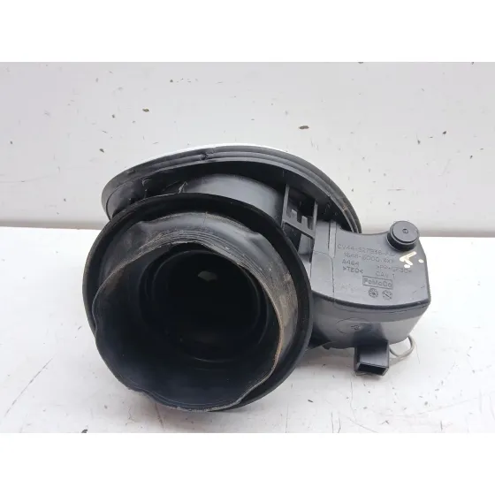 Tapa Exterior Combustible para Ford Kuga (Cbs)