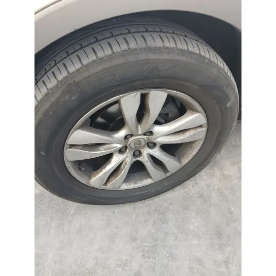 Llanta Delantera Izquierda para Hyundai Ix55