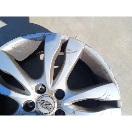 Llanta Delantera Izquierda para Hyundai Ix55