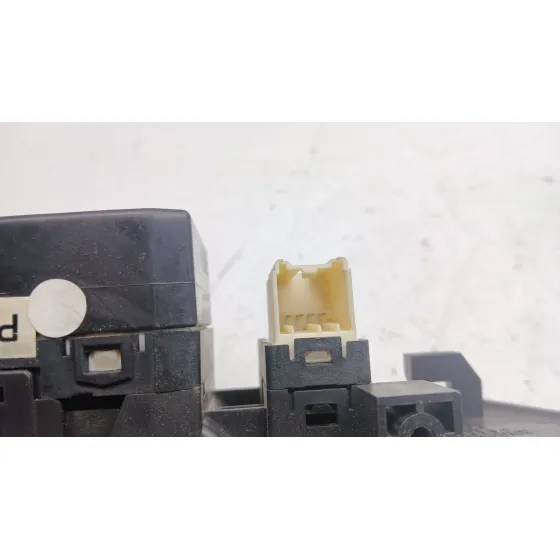 Mando Elevalunas Delantero Izquierdo para Chevrolet Captiva (C100, C140)