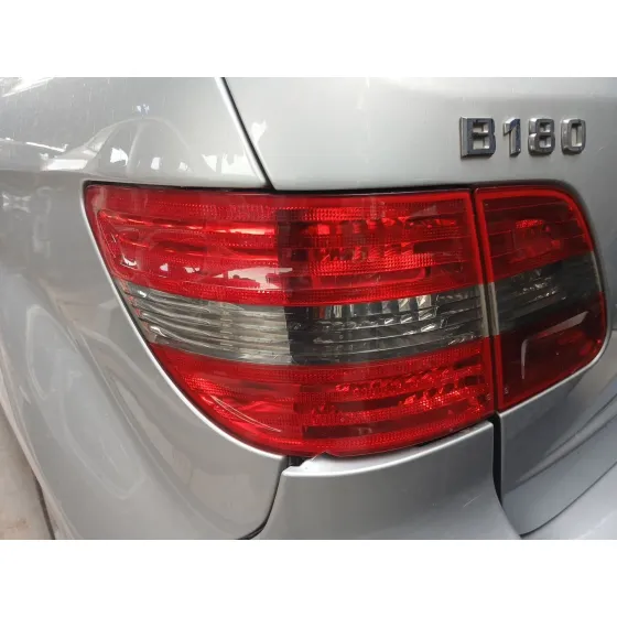Piloto Trasero Izquierdo para Mercedes-Benz Clase B Sports Tourer (W245)