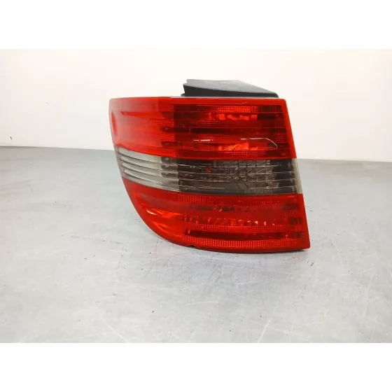 Piloto Trasero Izquierdo para Mercedes-Benz Clase B Sports Tourer (W245)