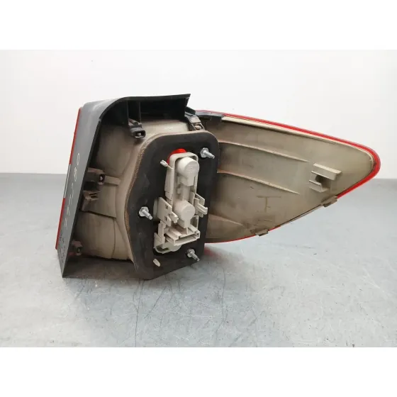 Piloto Trasero Izquierdo para Mercedes-Benz Clase B Sports Tourer (W245)