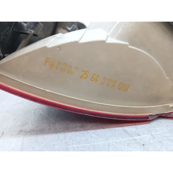 Piloto Trasero Izquierdo para Mercedes-Benz Clase B Sports Tourer (W245)