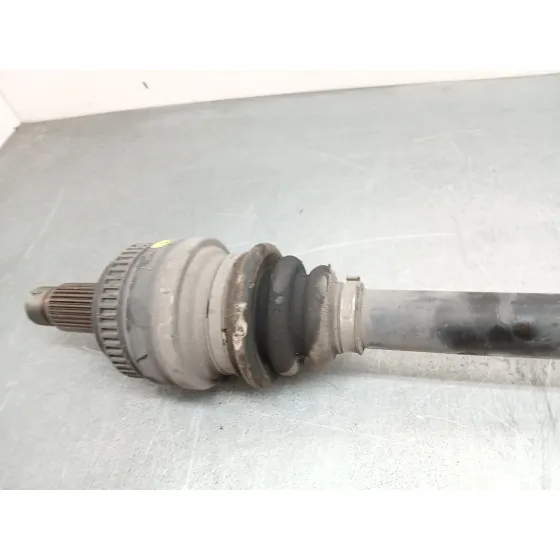 Transmision Trasera Izquierda para Bmw X3 (E83)