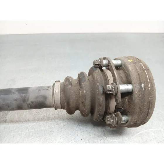 Transmision Trasera Izquierda para Bmw X3 (E83)