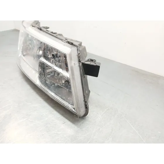 Faro Derecho para Fiat Freemont (345_)