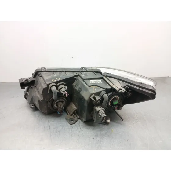 Faro Derecho para Fiat Freemont (345_)
