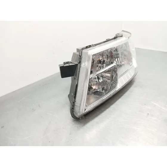 Faro Izquierdo para Fiat Freemont (345_)