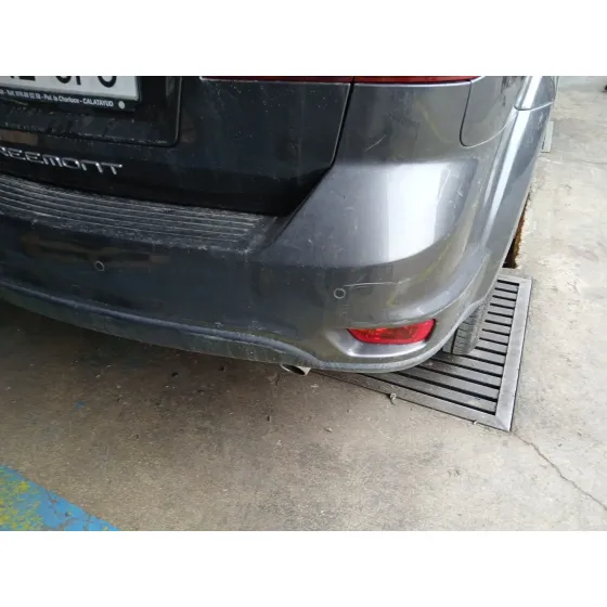 Paragolpes Trasero para Fiat Freemont (345_)