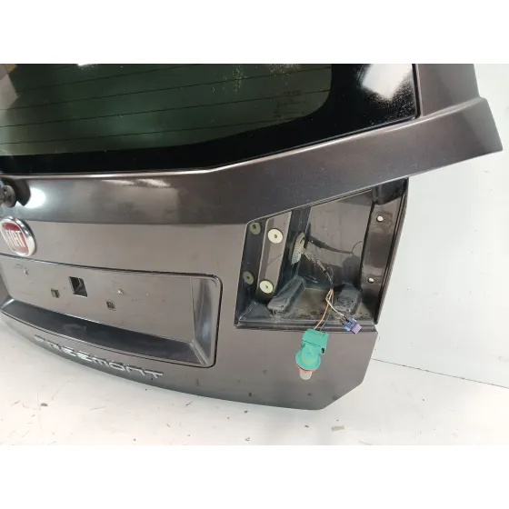 Porton Trasero para Fiat Freemont (345_)