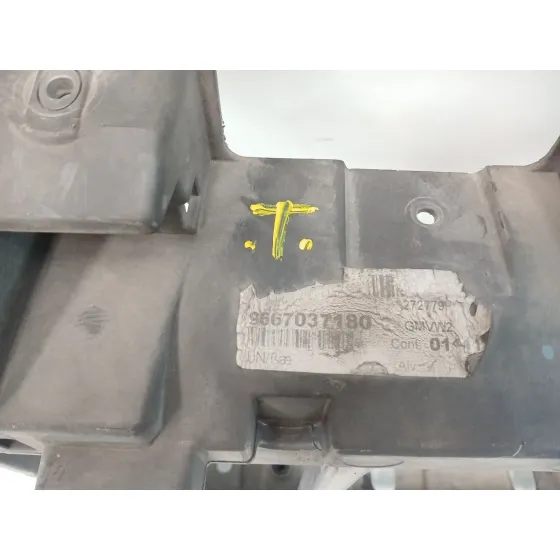 Panel Frontal para Peugeot 508 I (8D_)
