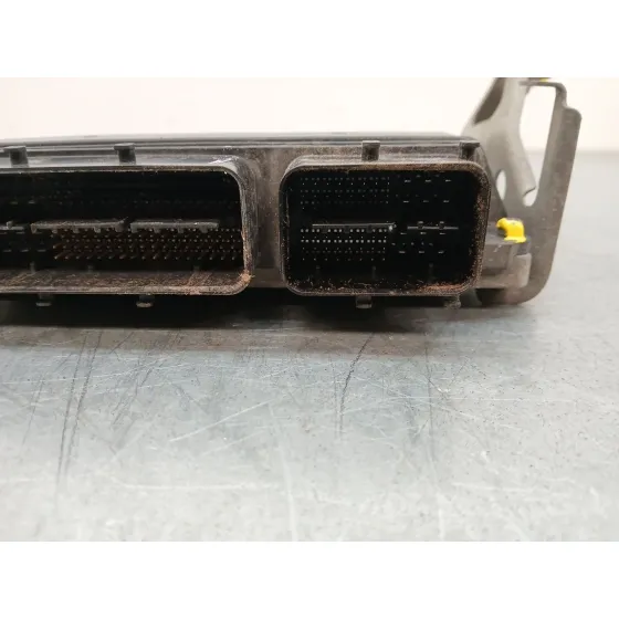 Centralita Motor Uce para Toyota Auris