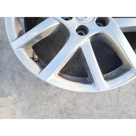 Llanta para Toyota Verso (_R2_)