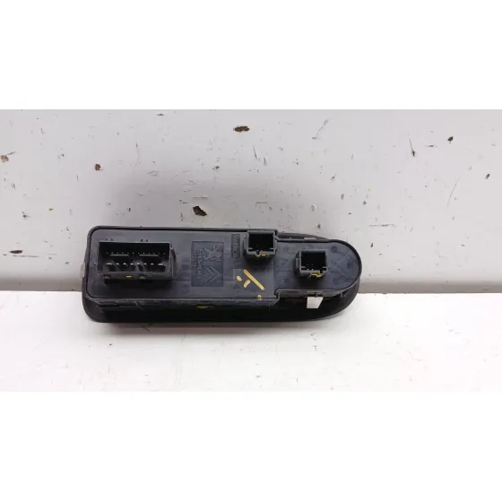 Mando Elevalunas Delantero Izquierdo para Peugeot 508 I (8D_)