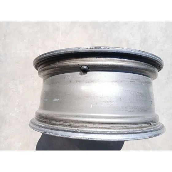Llanta para Toyota Auris Touring Sports (E18)