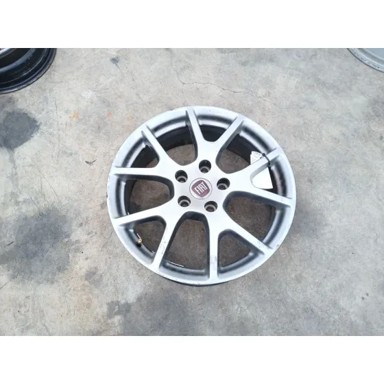Llanta para Fiat Freemont (345_)