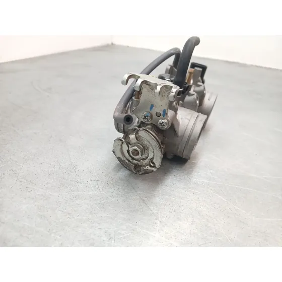 Caja Mariposa para Yamaha R7