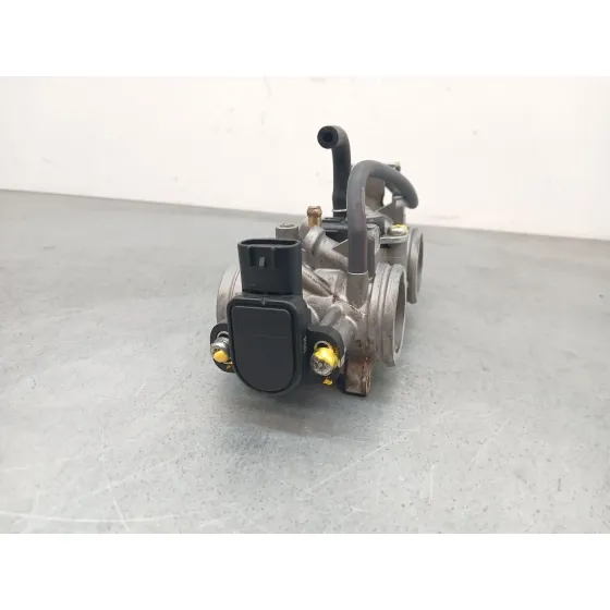 Caja Mariposa para Yamaha R7
