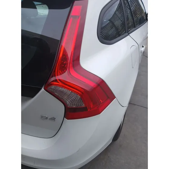 Piloto Trasero Derecho para Volvo V60 I (155)