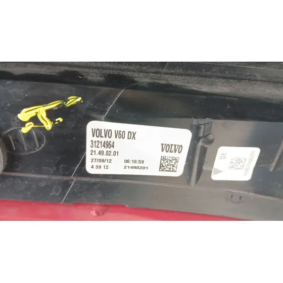 Piloto Trasero Derecho para Volvo V60 I (155)