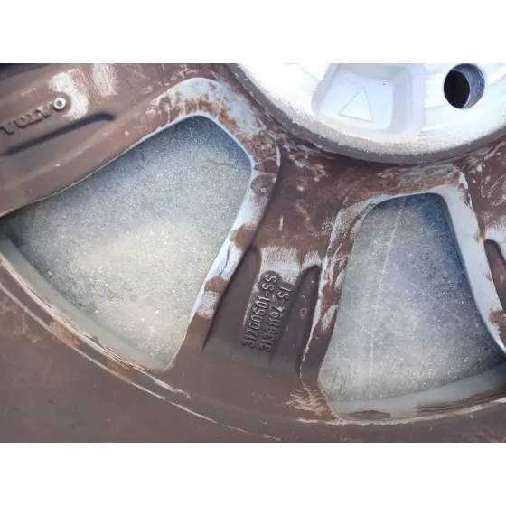 Llanta para Volvo V60 I (155)
